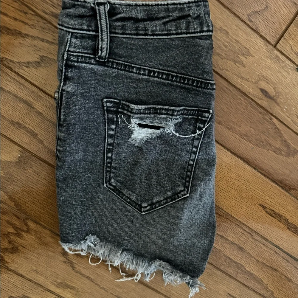 We The Free People Distressed  Denim Jeans‎ Frayed Hem Shorts Size 25
